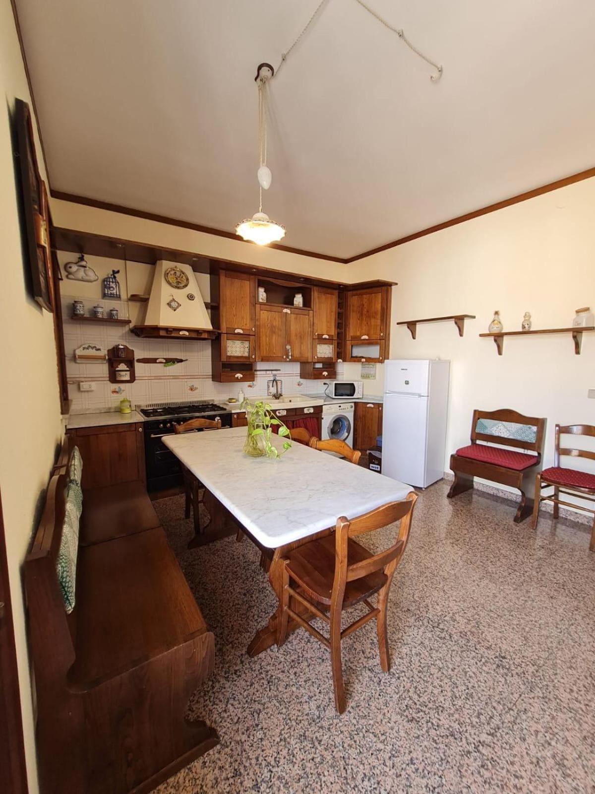 アヴォラ Casa Sanfaso'ヴィラ エクステリア 写真
